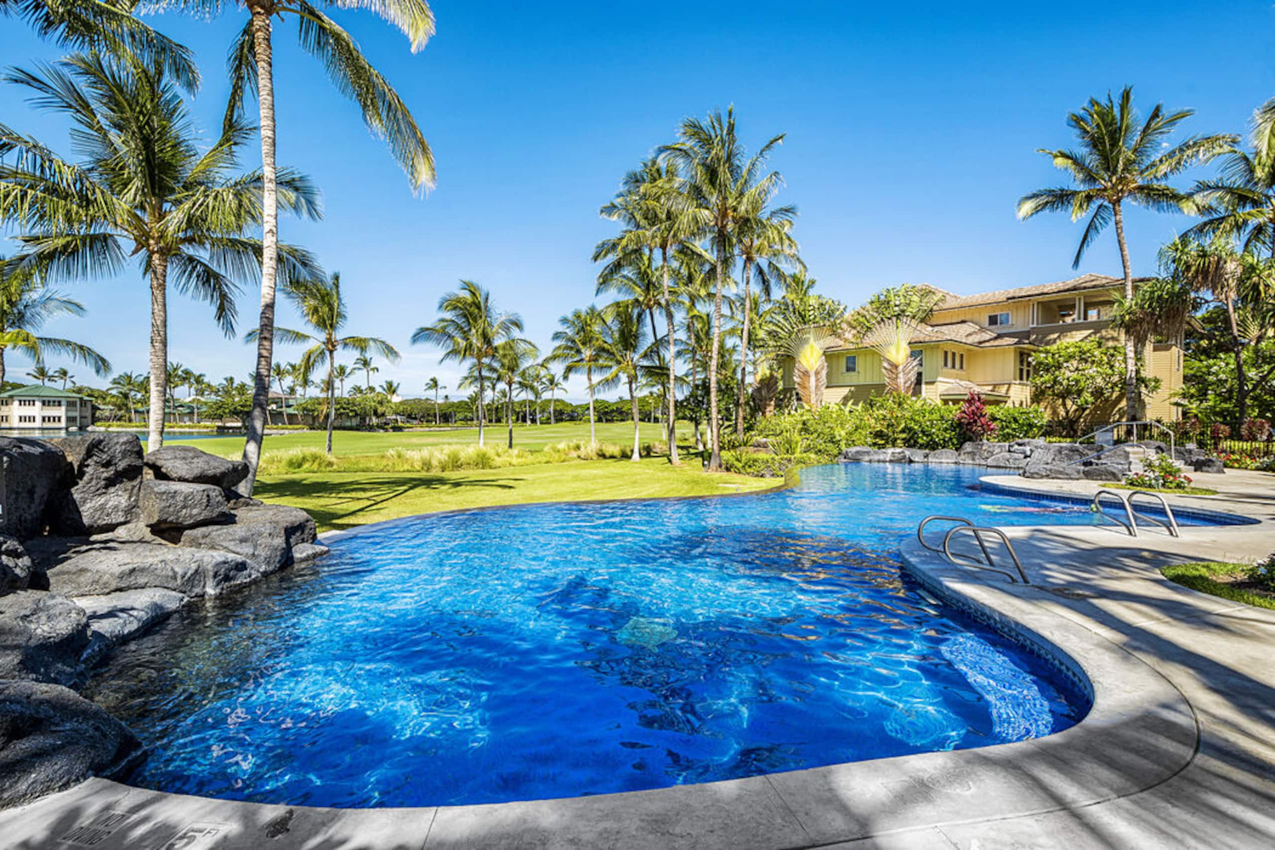 Waikoloa Beach Condo w/ Loft, AC & Golf Views - Photo 5