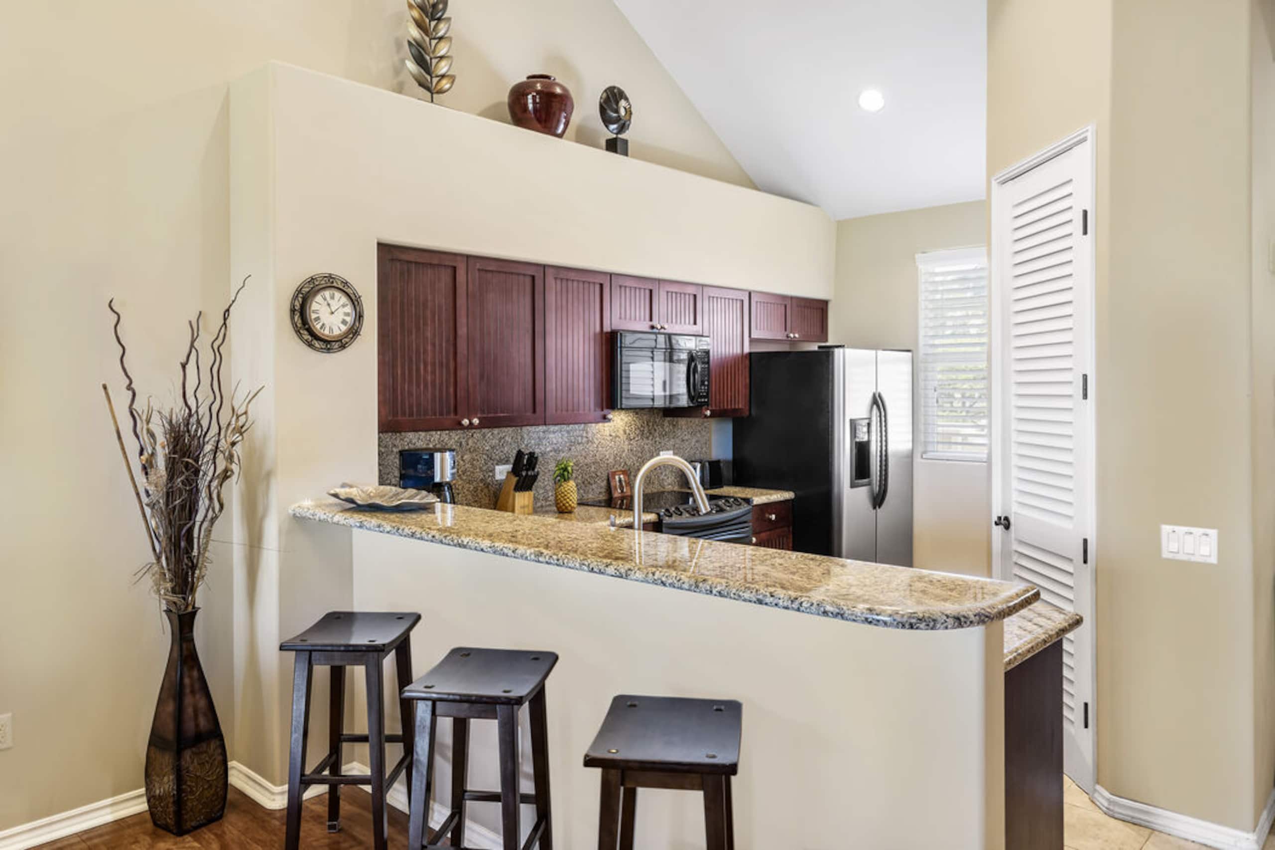 Waikoloa Beach Condo w/ Loft, AC & Golf Views - Photo 15