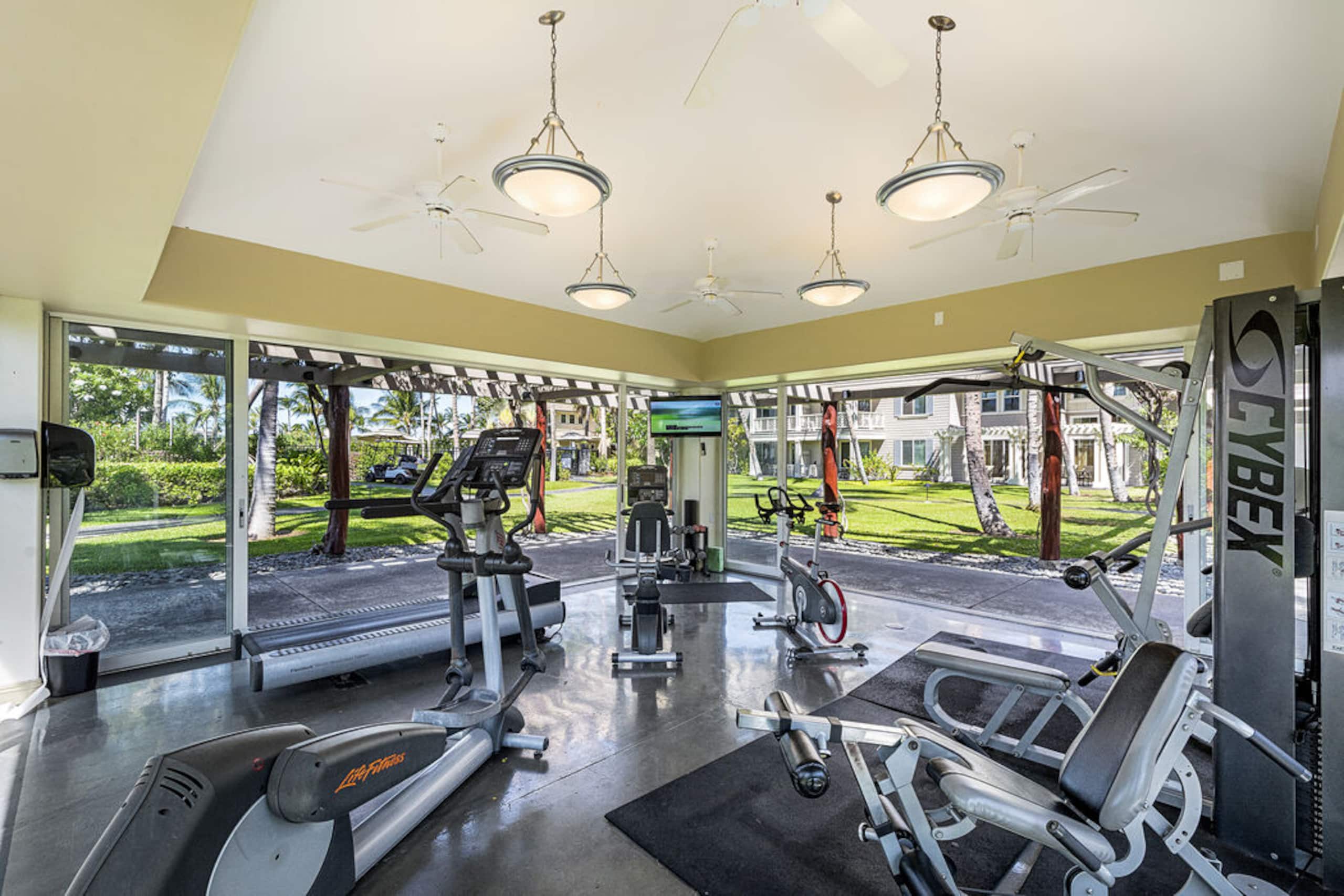 Waikoloa Beach Condo w/ Loft, AC & Golf Views - Photo 40
