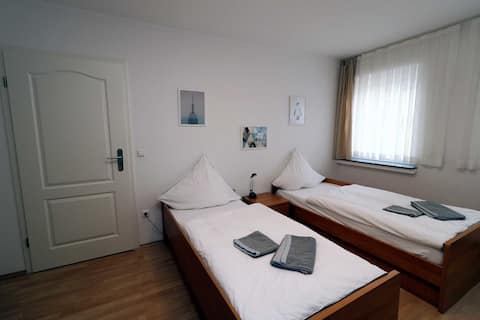 Leistungsstarkes Airbnb: Vacation home/apartment for 4 guests with 53 m² in Essen (127804) in Frohnhausen