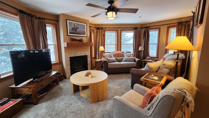 Well Appointed Ski-in/ski-out Condo - Whitefish, MT