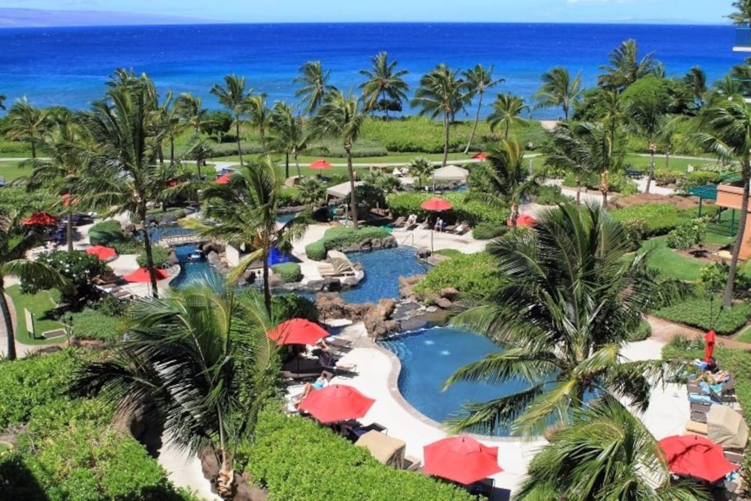 Condo in Lahaina · ★4.5 · 2 bedrooms · 3 beds · 2 private baths - Image 11