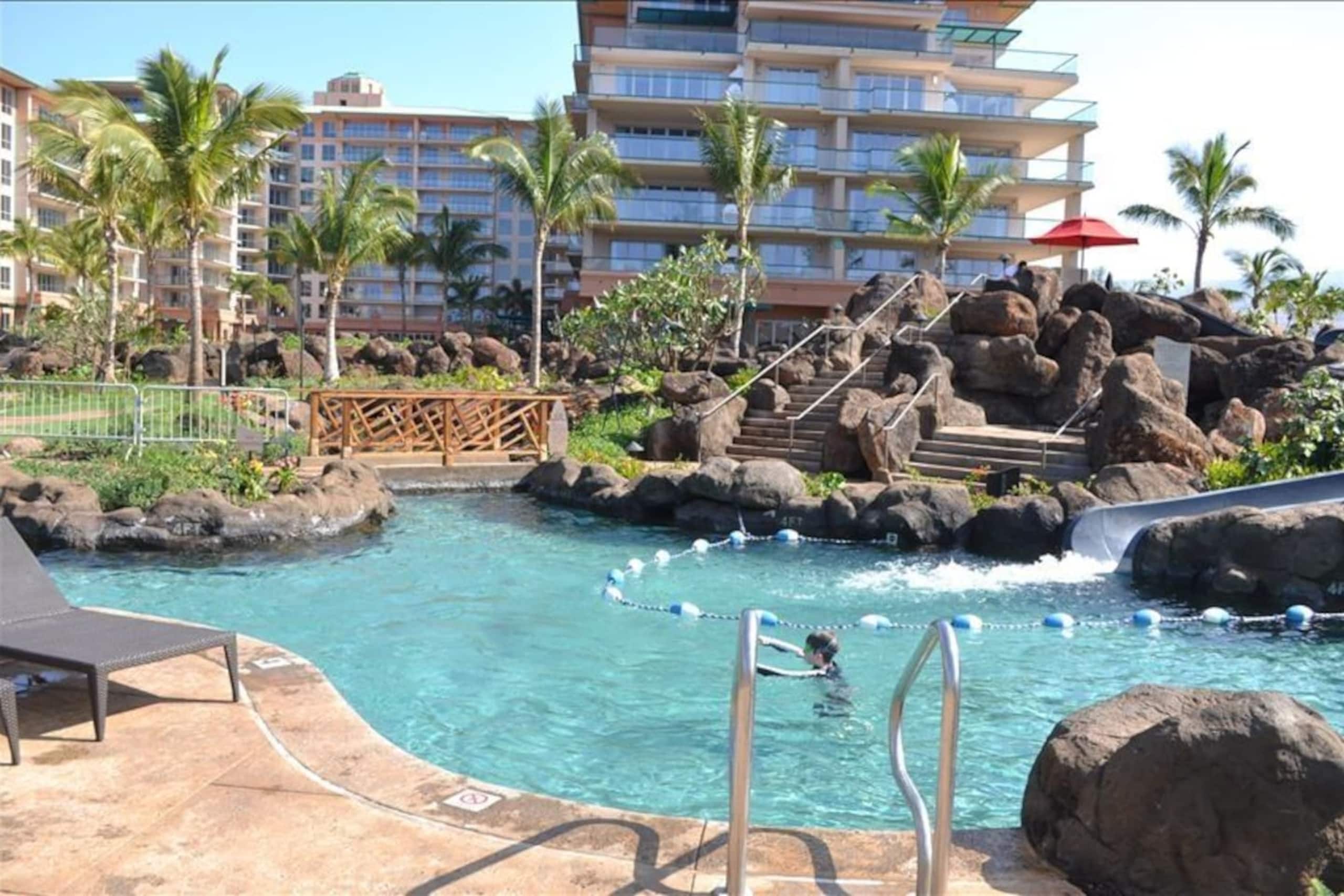 Condo in Lahaina · ★4.5 · 2 bedrooms · 3 beds · 2 private baths - Image 13