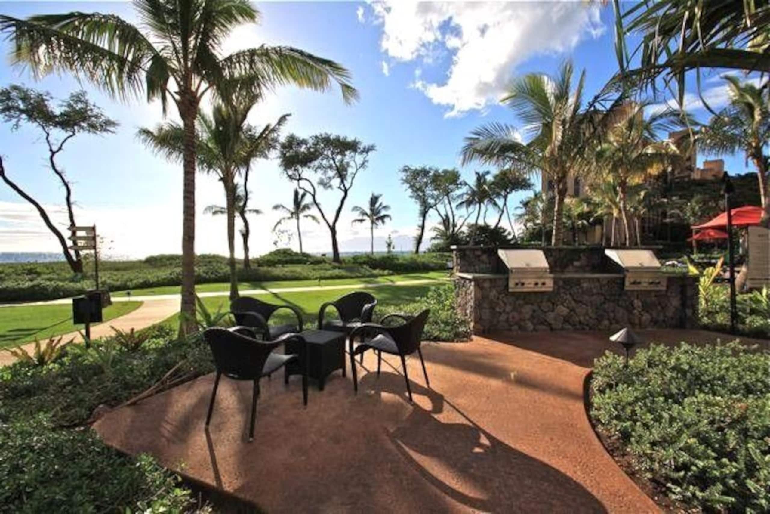 Condo in Lahaina · ★4.5 · 2 bedrooms · 3 beds · 2 private baths - Image 27