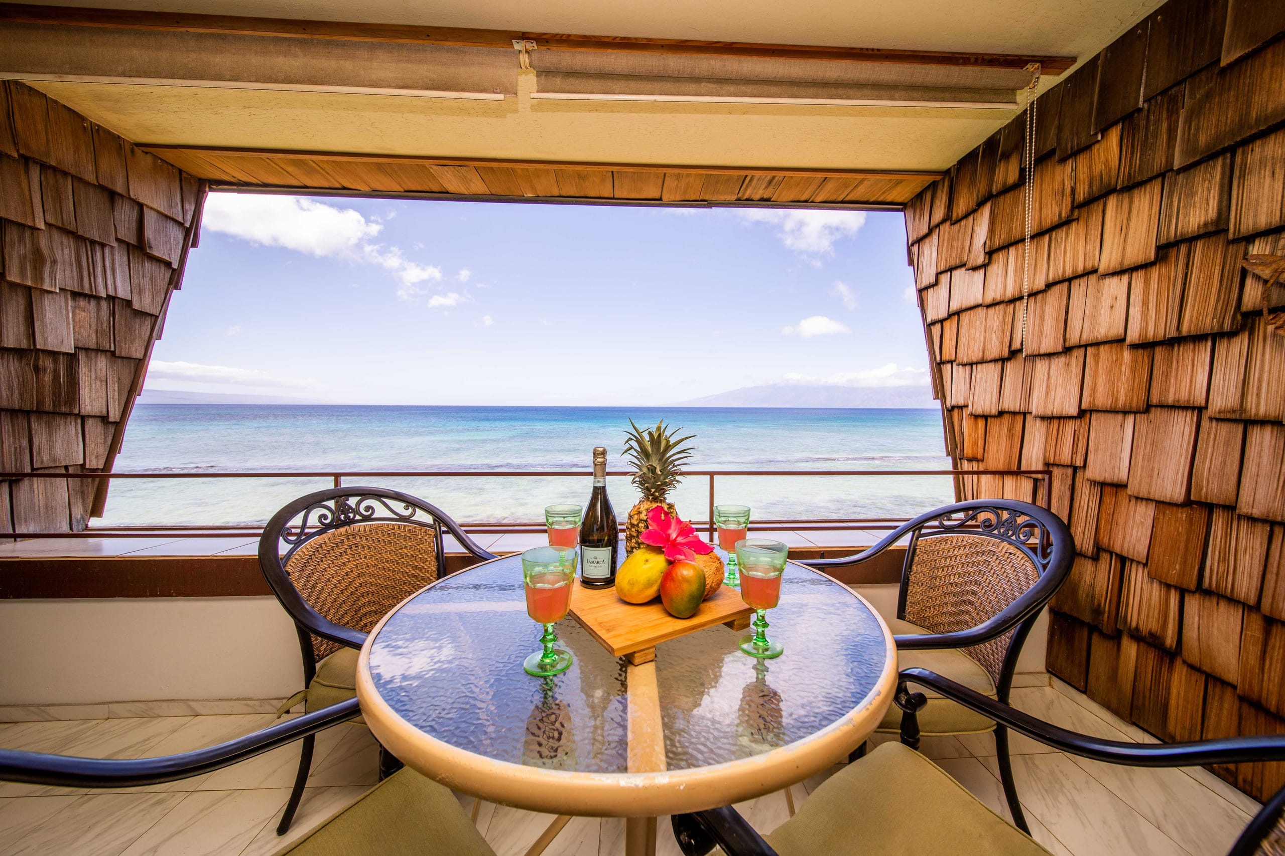 Condo in Lahaina · ★4.11 · 2 bedrooms · 4 beds · 2 baths - Image 7