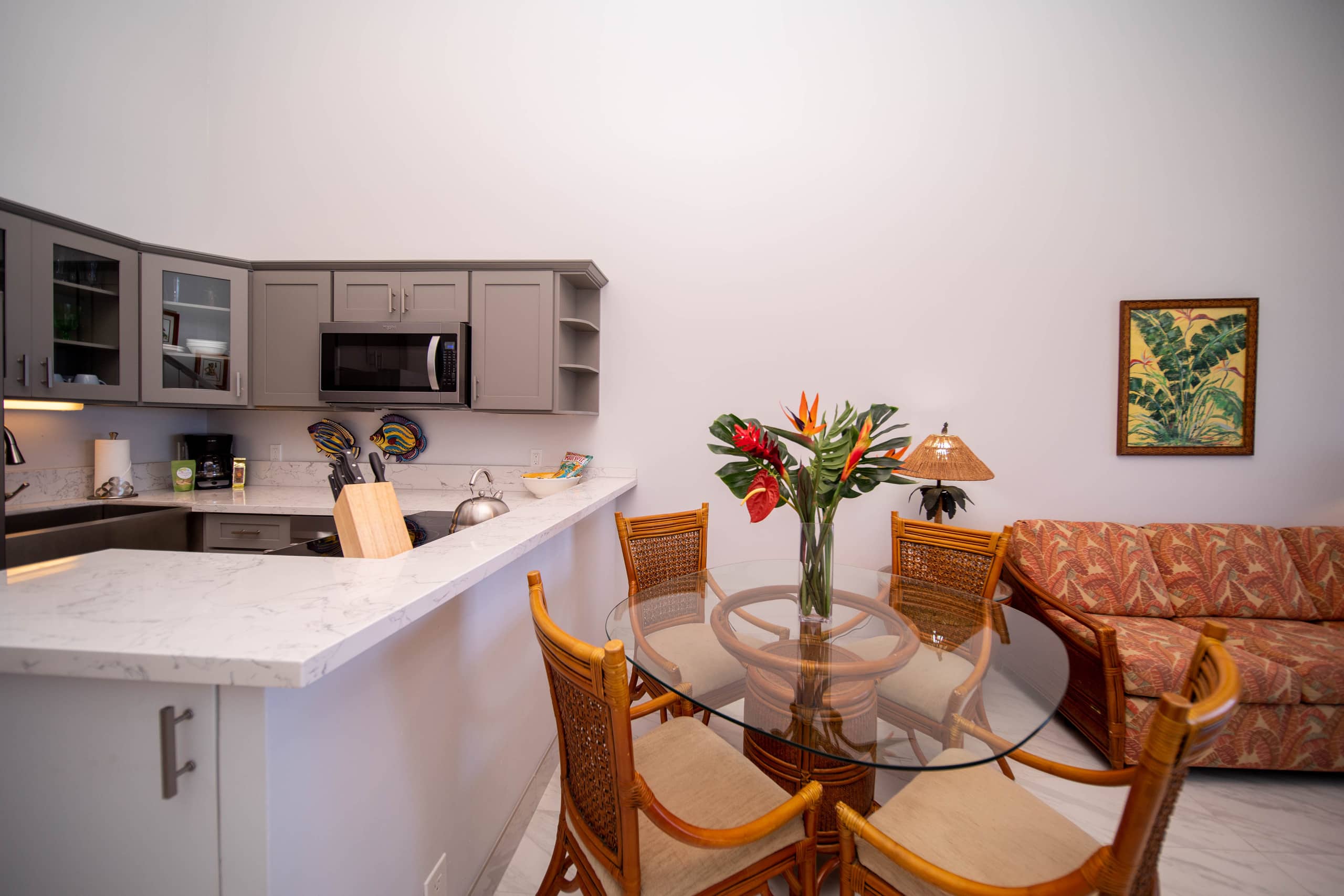 Condo in Lahaina · ★4.11 · 2 bedrooms · 4 beds · 2 baths - Image 18