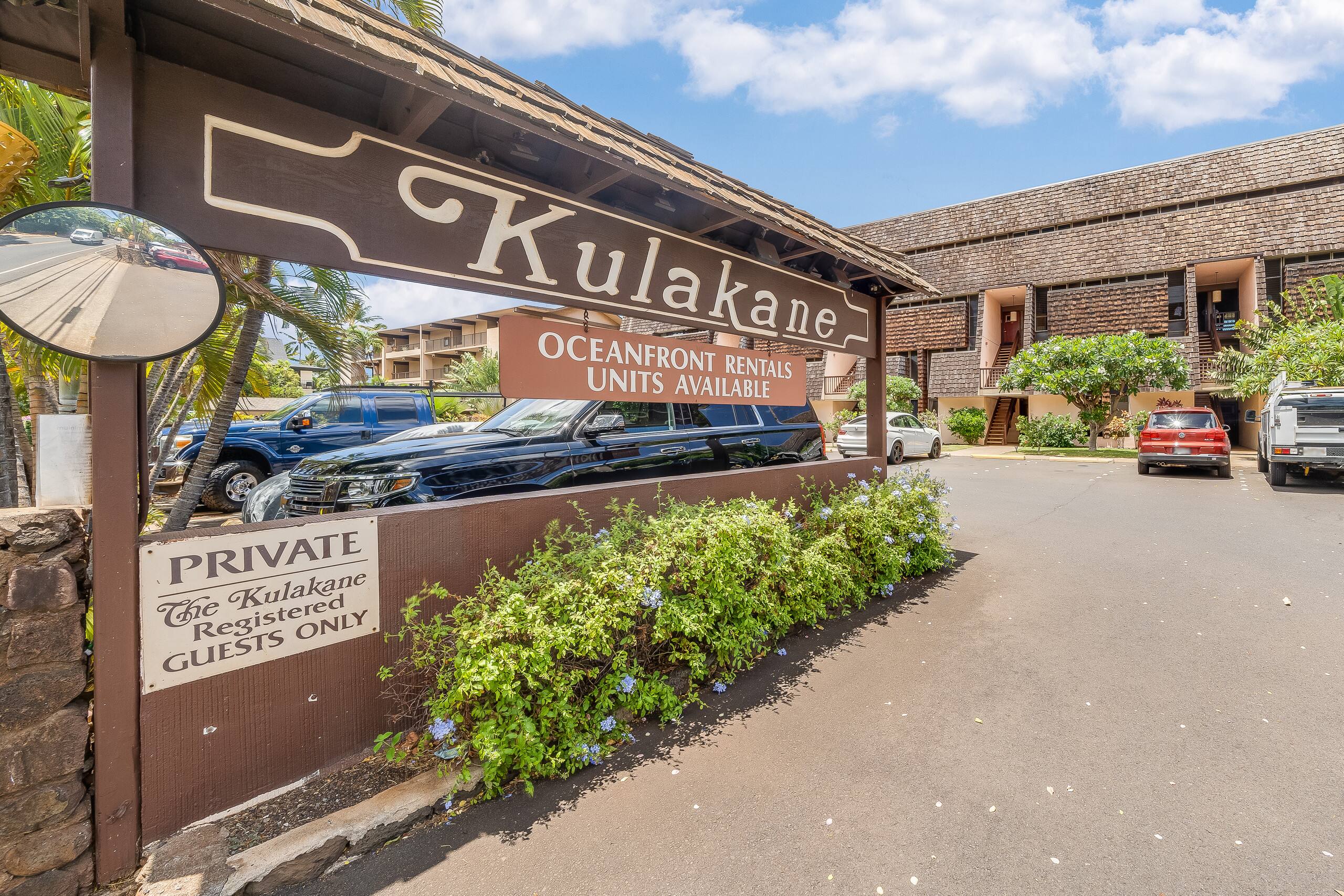 Condo in Lahaina · ★4.11 · 2 bedrooms · 4 beds · 2 baths - Image 48