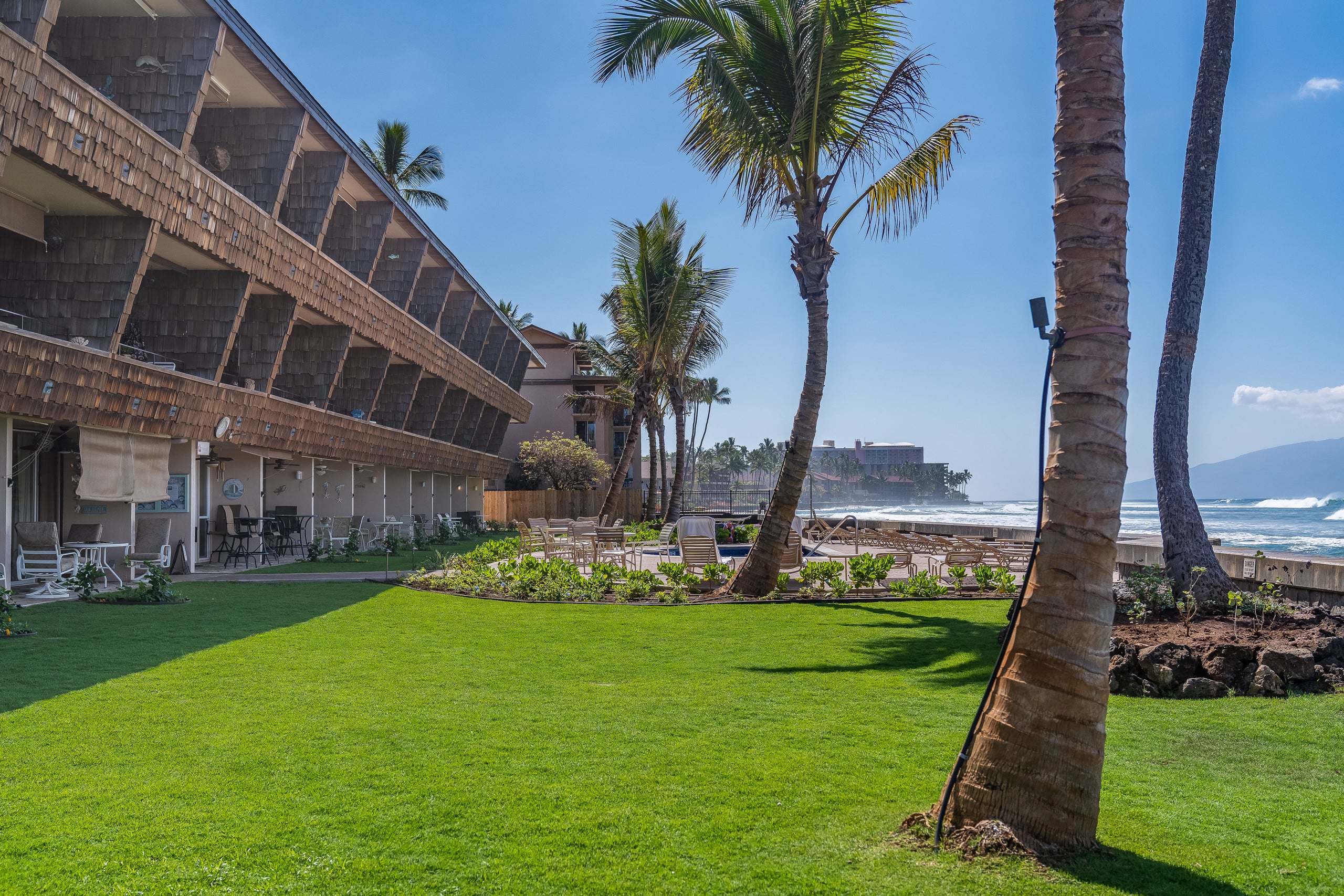 Condo in Lahaina · ★4.11 · 2 bedrooms · 4 beds · 2 baths - Image 38
