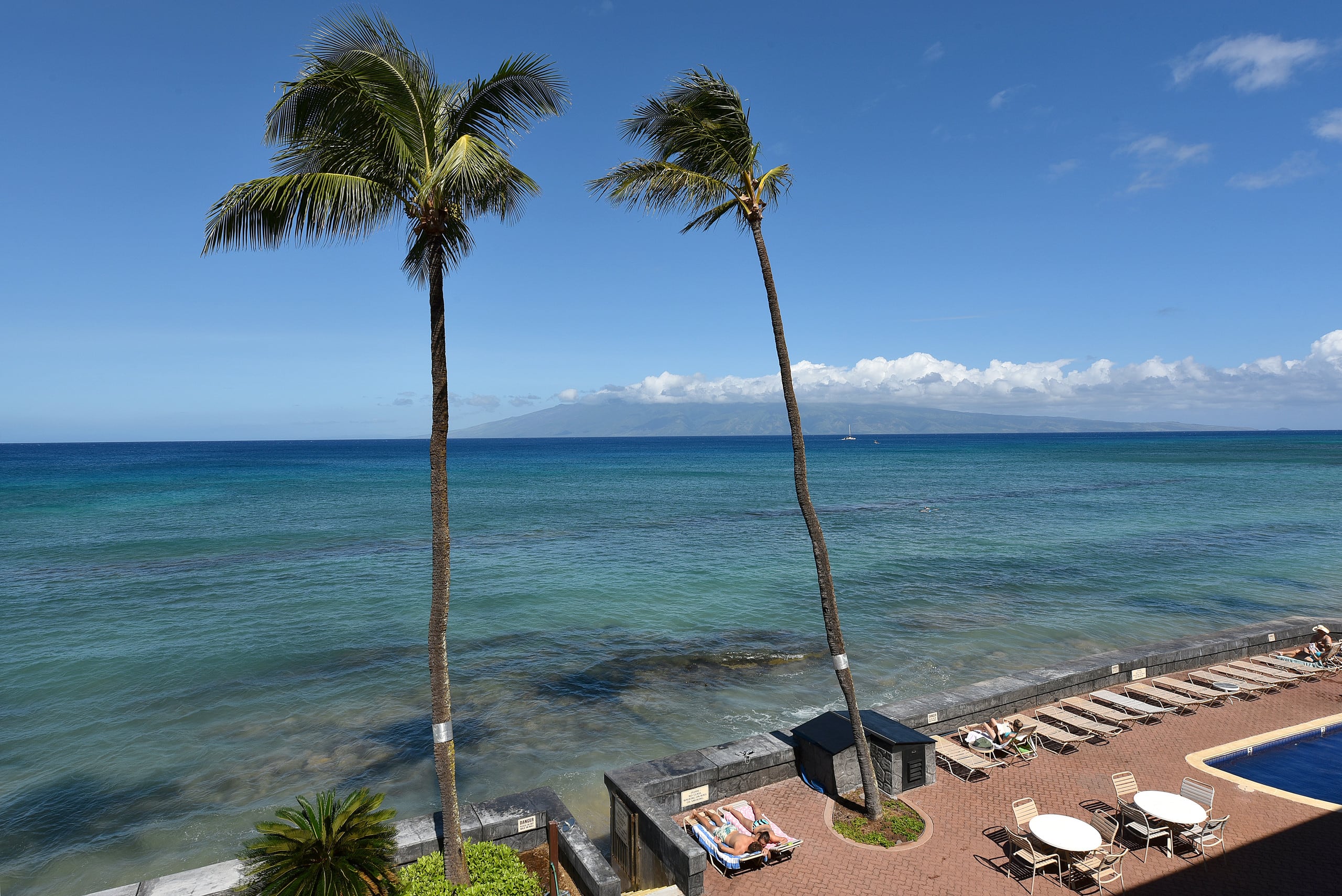 Condo in Lahaina · ★4.11 · 2 bedrooms · 4 beds · 2 baths - Image 11