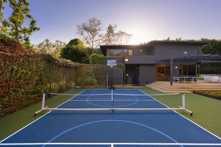 Malibu Reserve New pickleball Court in Serra Retreat Basketball Malibu Reserve New pickleball Court in Serra Retreat Basketball