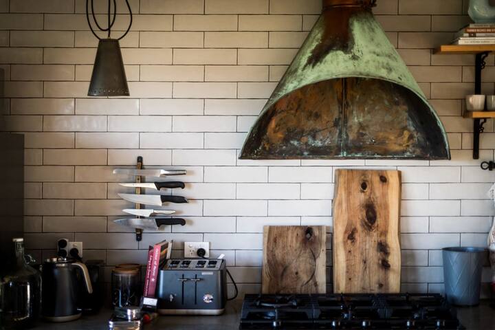 Wombat Lodge a cosy, custom, handcrafted farm stay gallery image 3