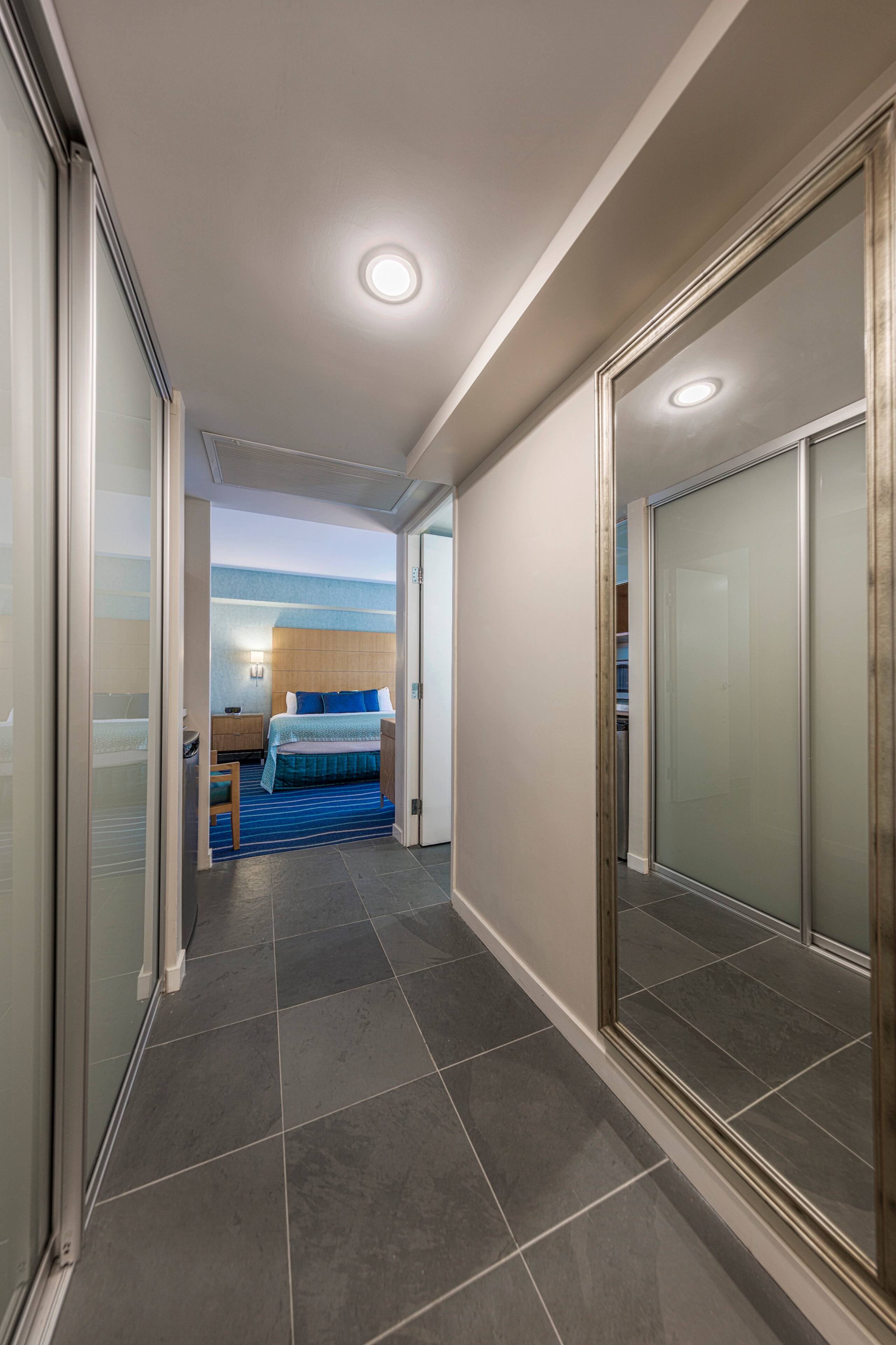 Ala Moana Hotelcondo 1608 Studio City & Part-Ocean - Image 24