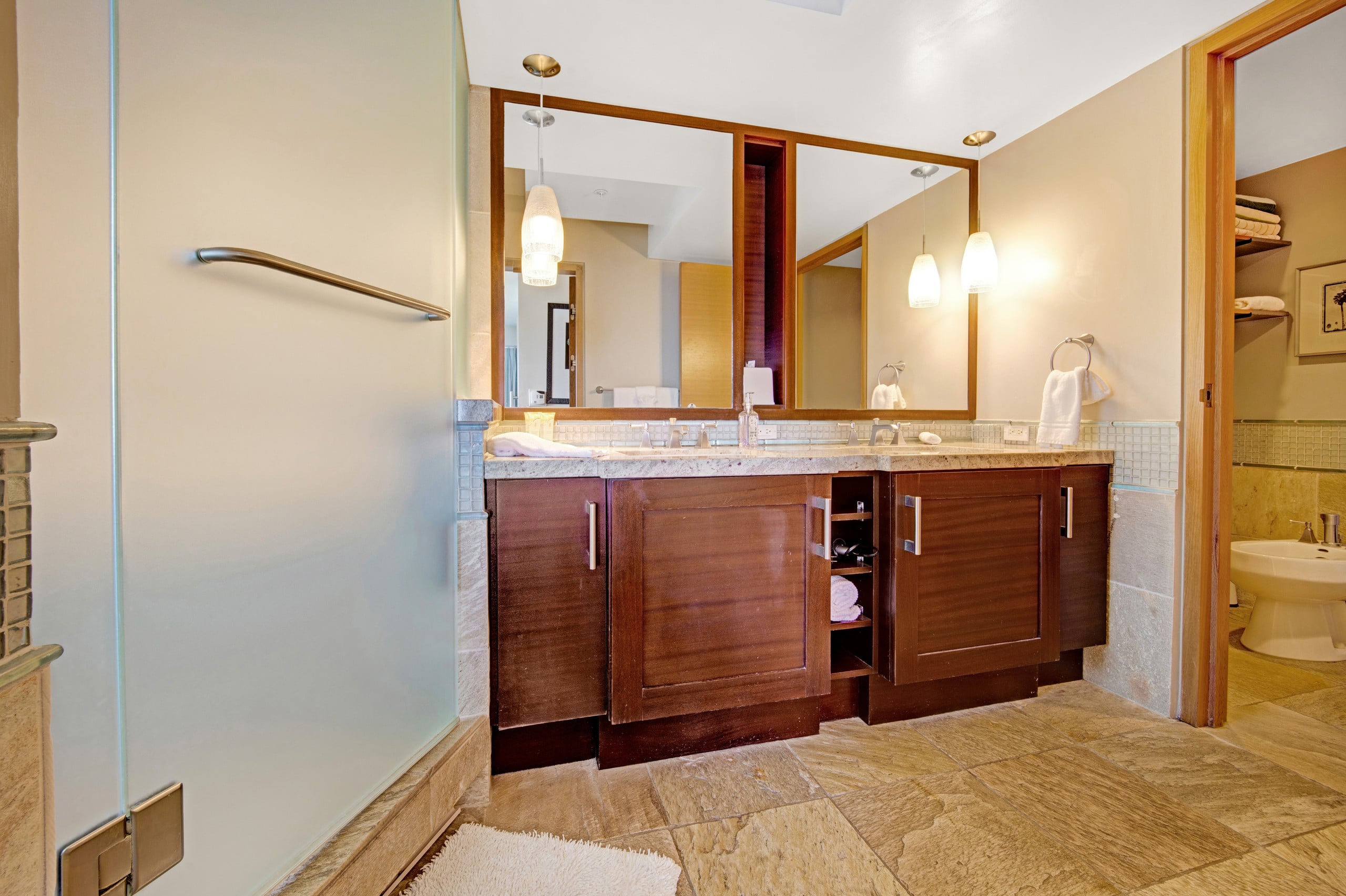 Ala Moana Hotelcondo 3307 Presidential Suite 4/4 - Image 24