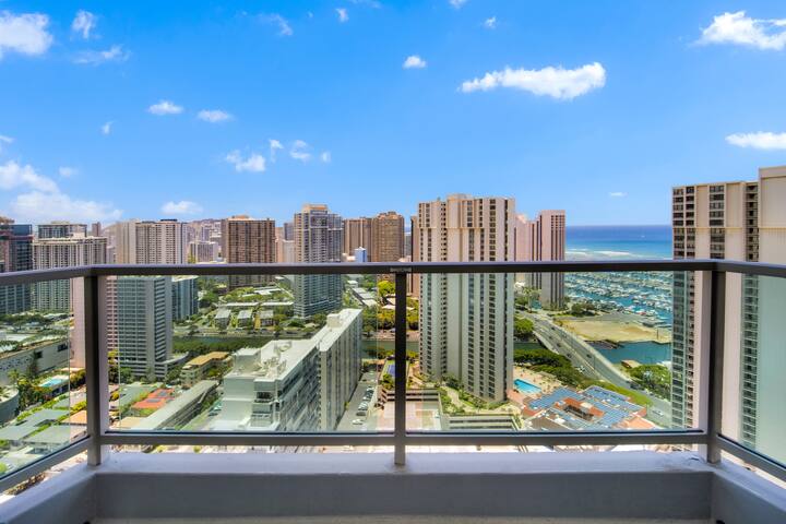 Ala Moana Hotelcondo 3307A Penthouse A 2bd-1K1Q gallery image 3