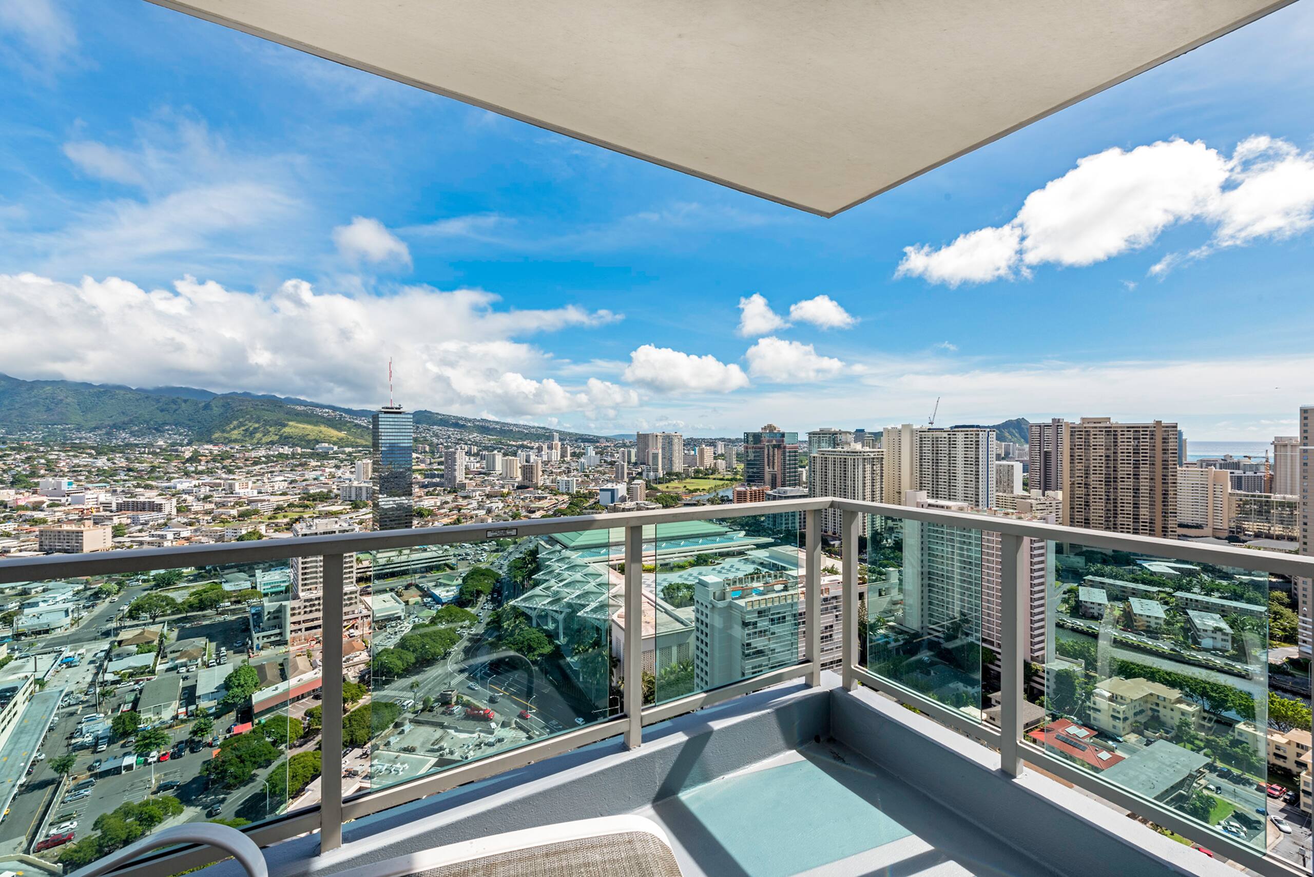 Ala Moana Hotelcondo 3326 2br/2.5ba Royal Suite - Image 61