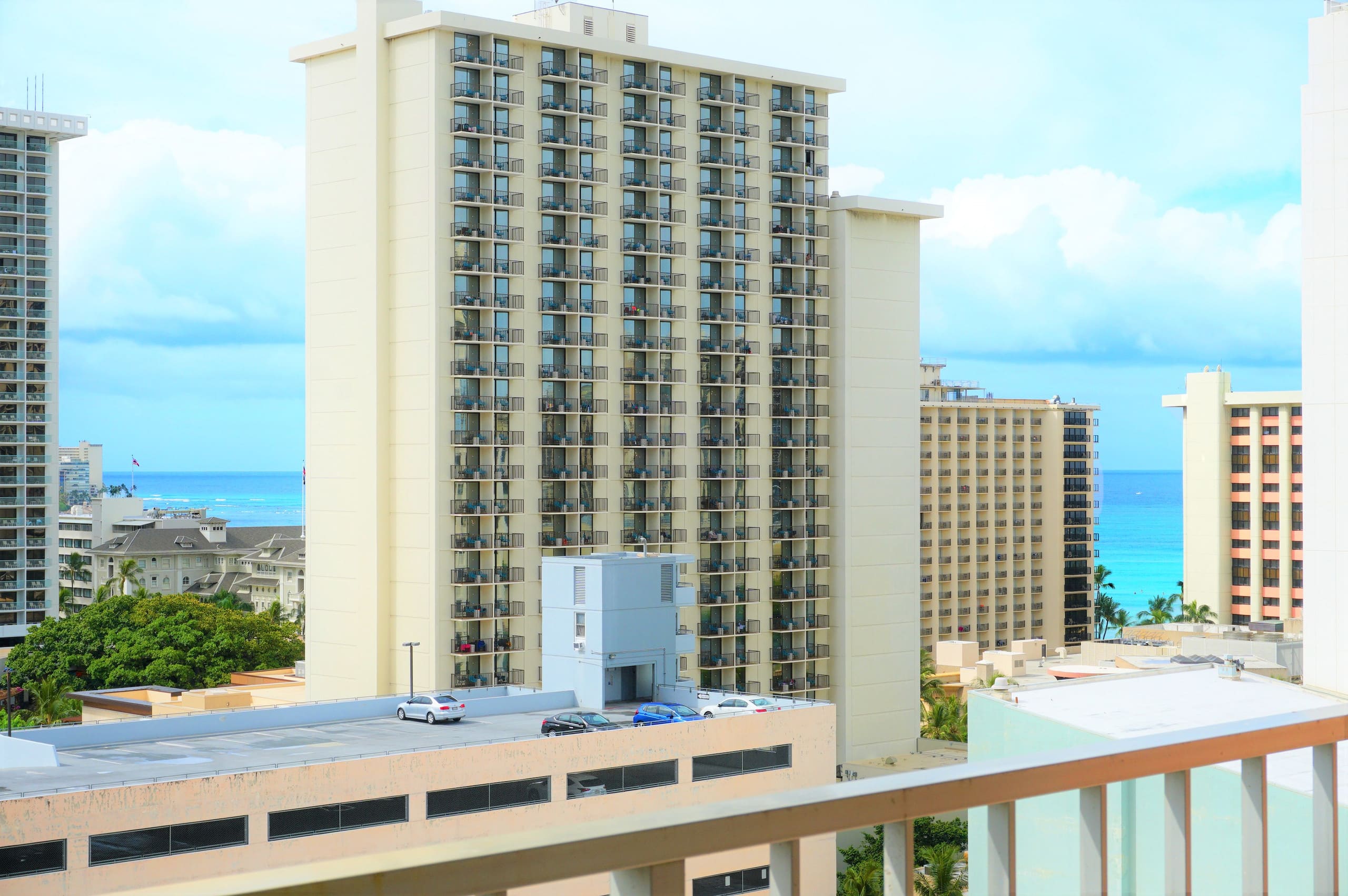 Marine Surf Waikiki 1505 Studio w/Parking Stall - Image 22