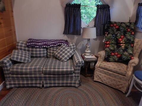 Sebago Lake Cottage on Raymond Cape