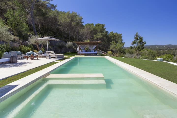 Priority Villas managed Airbnb listing 1