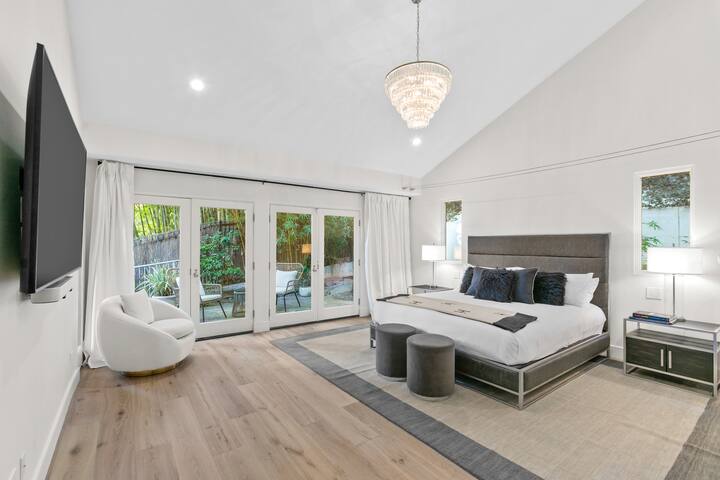 Villa Marmont by Stay Awhile Villas gallery image 5