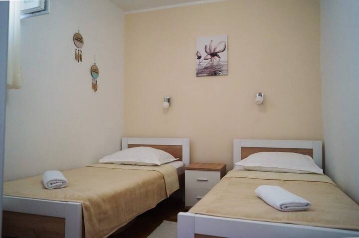 Спална соба 2, Површина: 9 м²