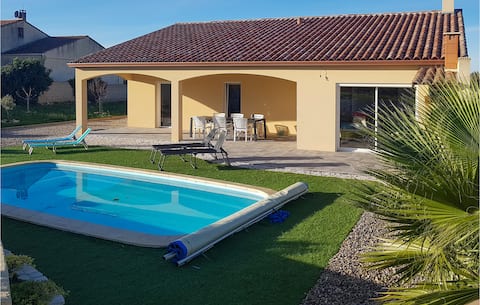 3 bedroom nice home in Quarante