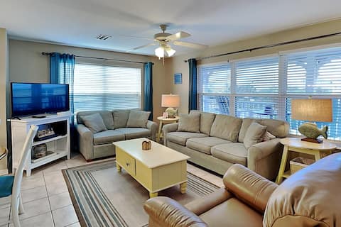 Three C's #206 | Great Condo, Beach Access, Pool!