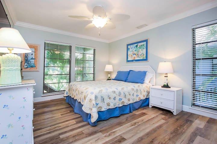 13 Sunset Captiva sovrum 2