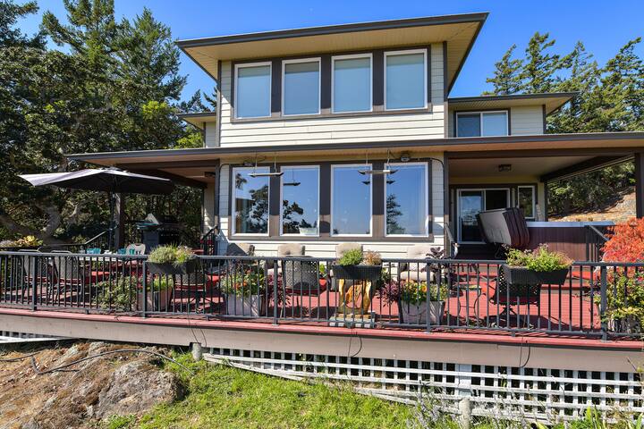 Arbutus Hill gallery image 2