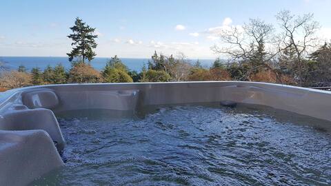 Executive 4 Bedroom Home Spectacular Ocean Views