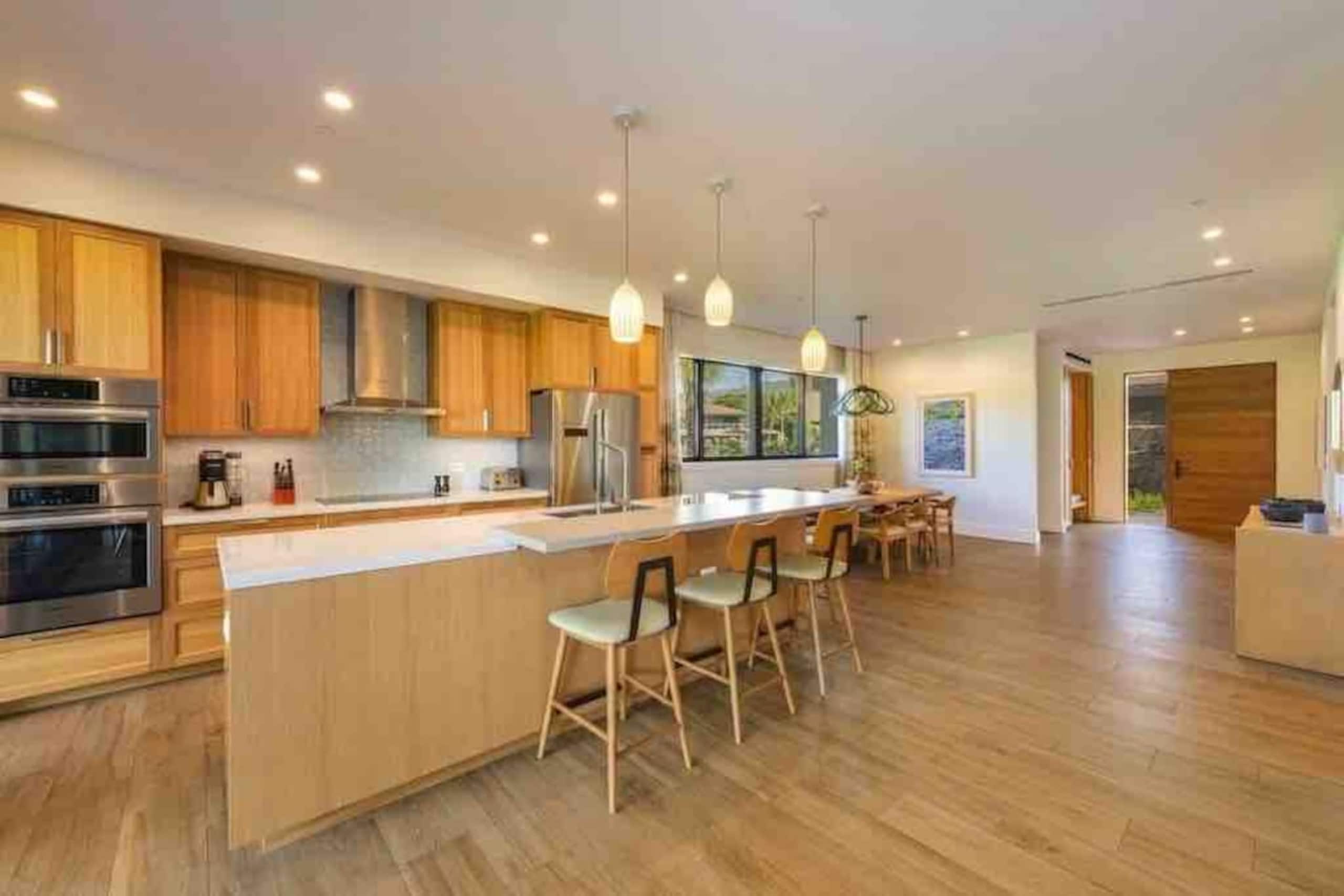 Villa in Lahaina · ★4.92 · 3 bedrooms · 4 beds · 3 baths - Image 3