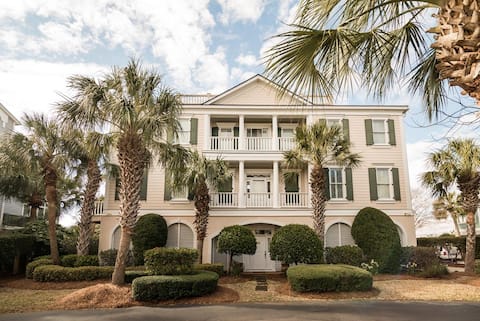 Creek Front Beach House in gated Litchfield by the