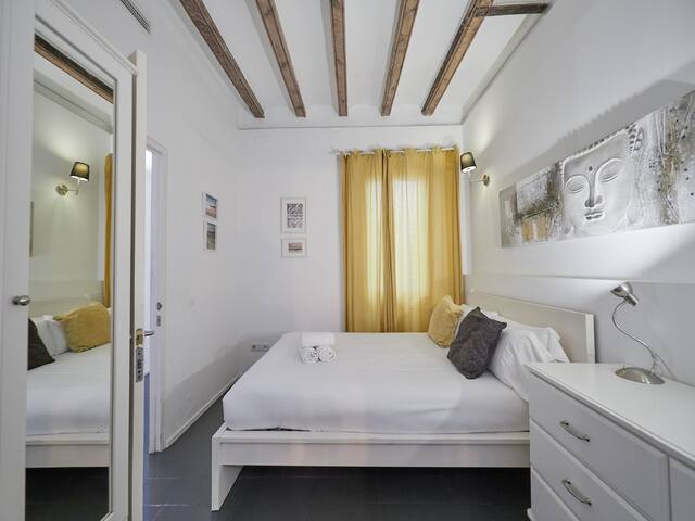 Alessandra Ramblas Central gallery image 4