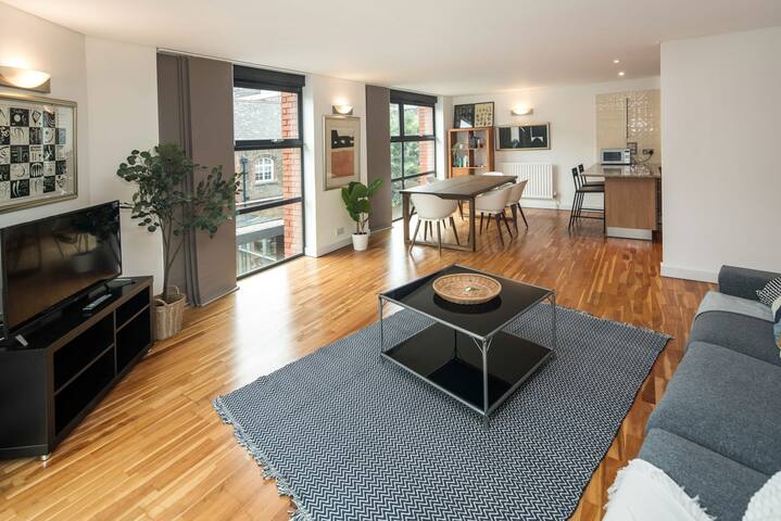Superfast Broadband 2BD City Flat Farringdon gallery image 5