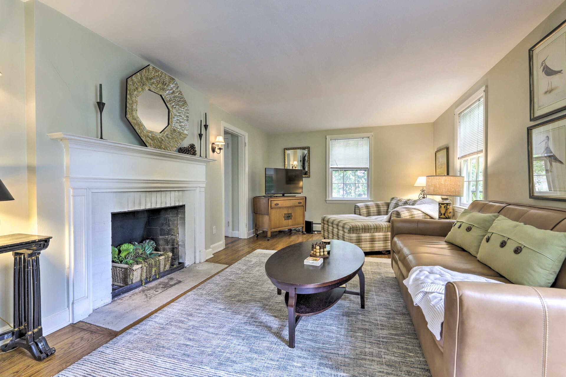 Historic Essex Home w/ Large Yard Near Downtown! — photo 4