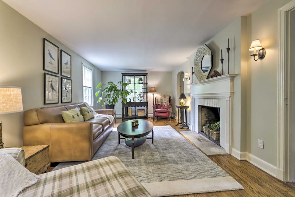 Historic Essex Home w/ Large Yard Near Downtown! — photo 1