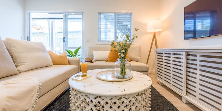 Beachside Apartment At Palm - Waiheke Island