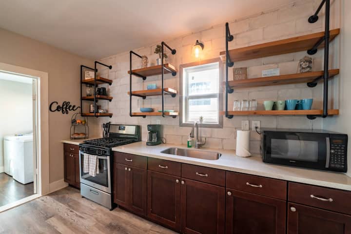 1 Block To Beach|pleasure Pier|dogs Welcome|wifi - Seawall Boulevard, TX