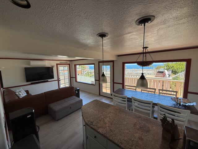 Catalina Two Bedroom View Home gallery image 3