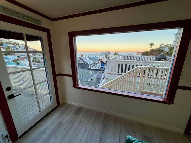 Catalina Two Bedroom View Home gallery image 4