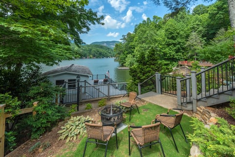 Lakeshire on Lake Lure I 3 BR, Lakefront + Views!