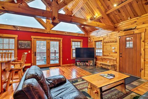 Ski Lodge Mtn Retreat w/ Fire Pit, Deck & Views!
