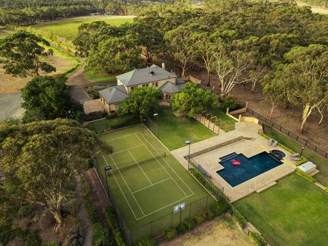Millon Estate