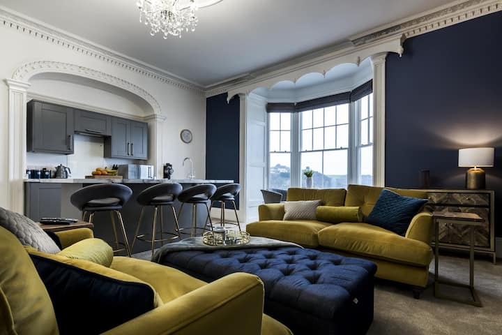 Pieces of Eight - 2 Bedroom Apartment - Tenby