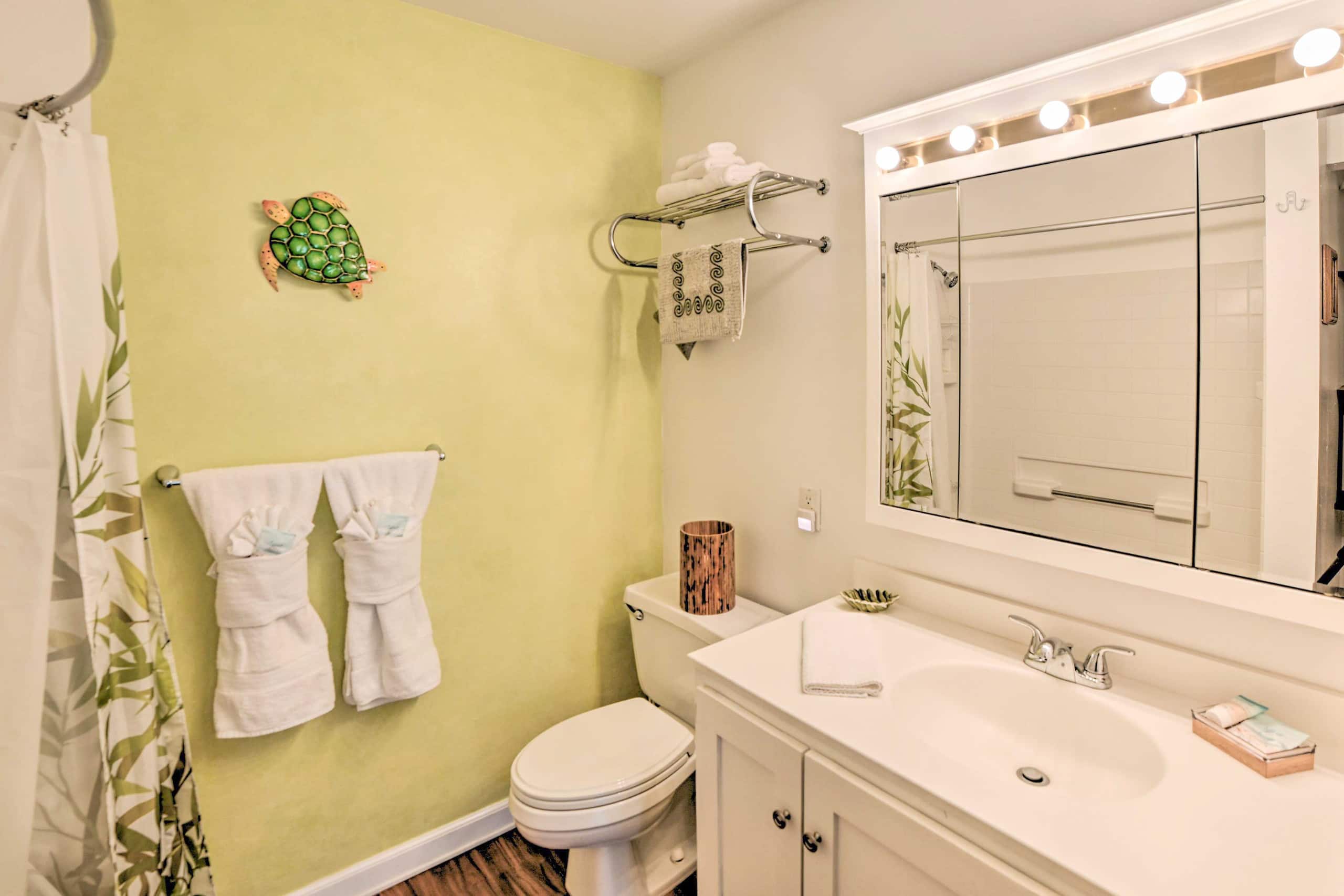 Condo in Waikoloa Village · ★4.75 · 2 bedrooms · 3 beds · 2 private baths - Image 17