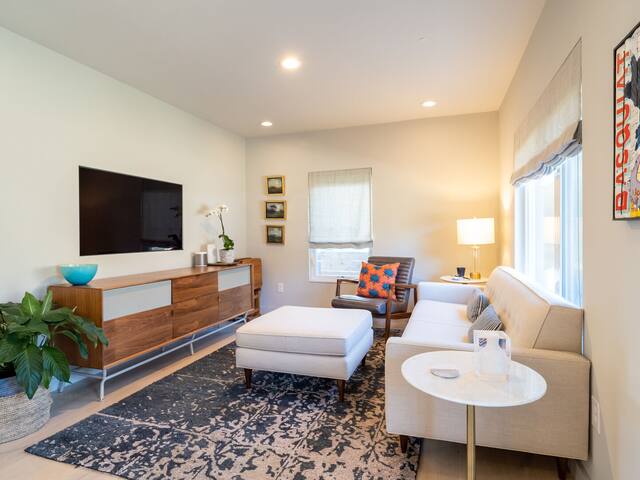 Architectural Luxury Home + Pool & Deck – Matisse! gallery image 5