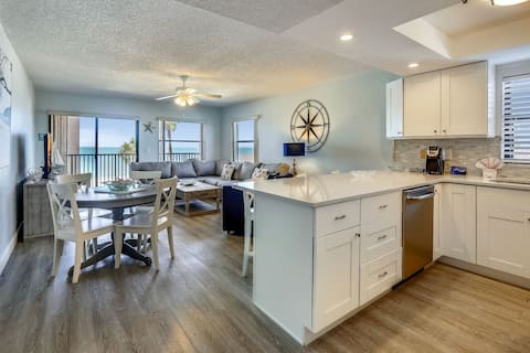 Top performing Airbnb: Beach front, Pool, Savings - Emerald Isle 204 in North Redington Beach