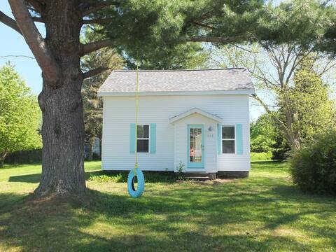 Beach Town Escape - Newly-Remodeled & Gorgeous!