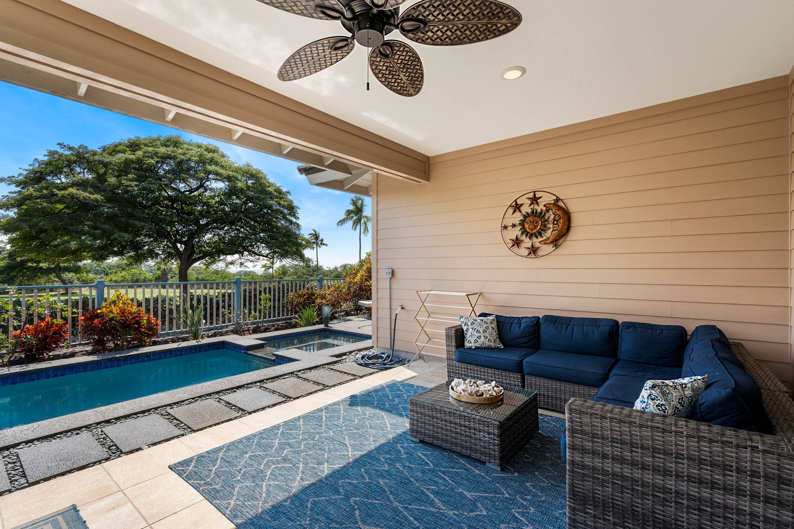 Home in Kailua-Kona · ★4.87 · 3 bedrooms · 3 beds · 2.5 baths - Image 34