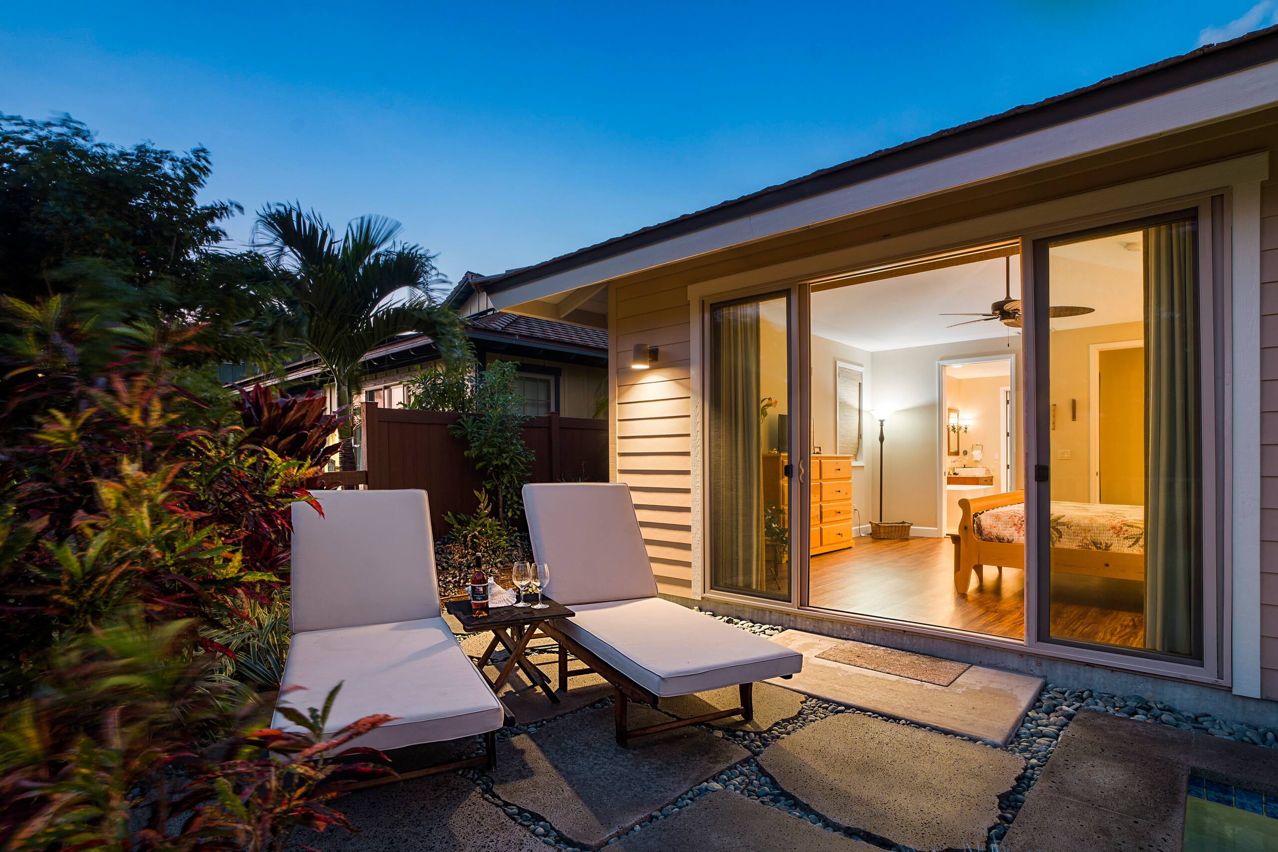 Home in Kailua-Kona · ★4.87 · 3 bedrooms · 3 beds · 2.5 baths - Image 29