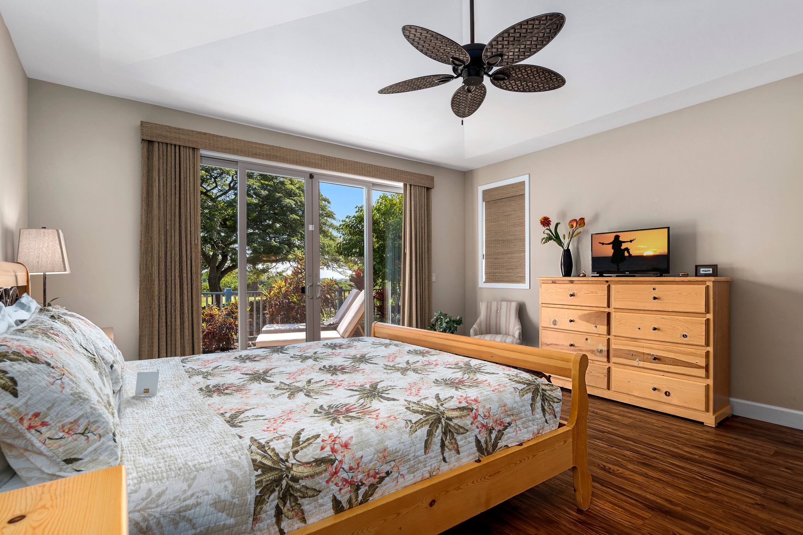 Home in Kailua-Kona · ★4.87 · 3 bedrooms · 3 beds · 2.5 baths - Image 3